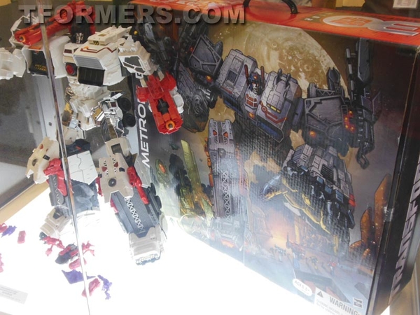 BotCon 2013   Transformers SDCC Images Gallery Metroplex, G1 5 Pack, Shockwaves' Lab  (81 of 101)